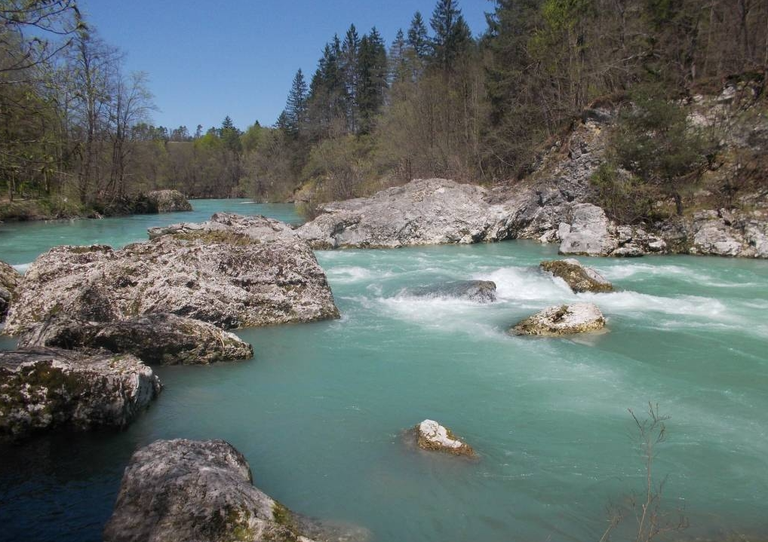 Clean water for a green Slovenia: EU funding for wastewater collection and treatment in the Upper Sava River basin Clean water for a green Slovenia: EU funding for wastewater collection and treatment in the Upper Sava River basin
