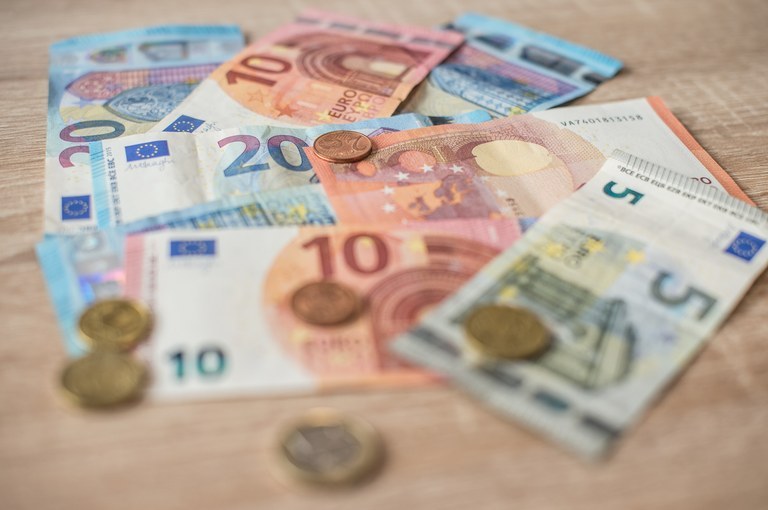 Commission’s legislative proposal for the post-2020 EU budget: Regional Development and Cohesion Policy Commission’s legislative proposal for the post-2020 EU budget: Regional Development and Cohesion Policy