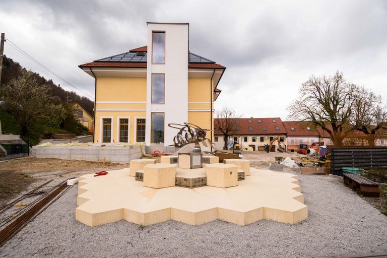 Cultural heritage meets innovation: EU funding for the House of the Carniolan Bee with the Centre for Innovative Technologies ApiLab Cultural heritage meets innovation: EU funding for the House of the Carniolan Bee with the Centre for Innovative Technologies ApiLab