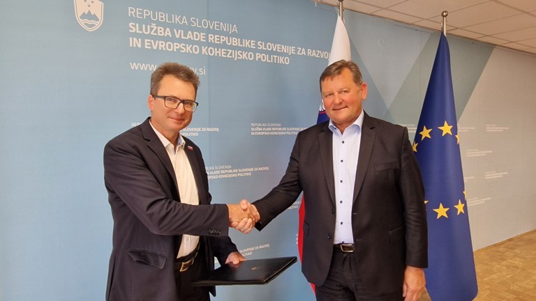 Dr Aleksander Jevšek assumes office as Minister for Development and European Cohesion Policy Dr Aleksander Jevšek assumes office as Minister for Development and European Cohesion Policy