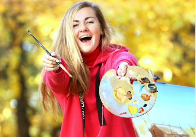 EU funding for a better social inclusion of vulnerable groups through cultural and creative industries EU funding for a better social inclusion of vulnerable groups through cultural and creative industries