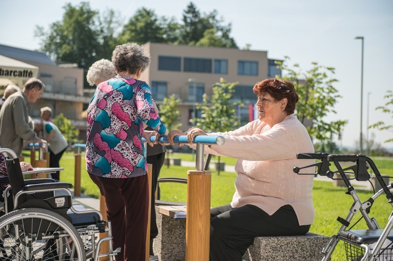 EU funding for community-based services and programmes for seniors EU funding for community-based services and programmes for seniors