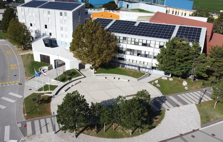EU funding for energy-efficient renovation of the secondary school and the school boarding house in Ajdovščina EU funding for energy-efficient renovation of the secondary school and the school boarding house in Ajdovščina