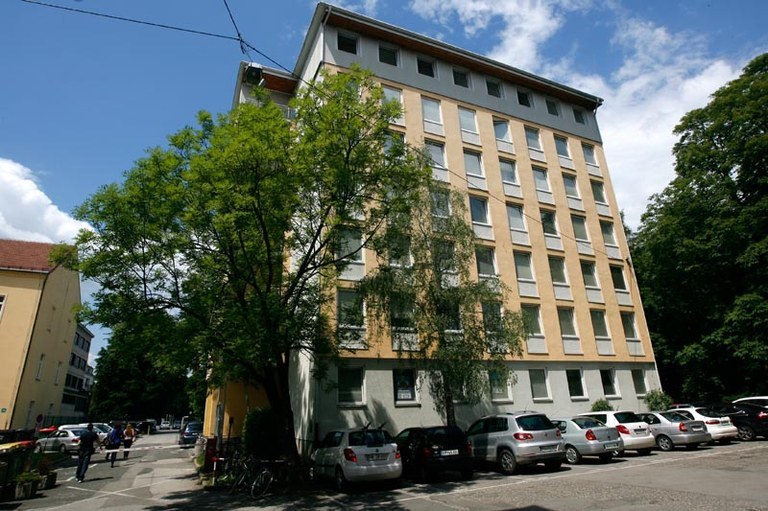EU funding for energy-saving renovation of the student hall of residence in Maribor