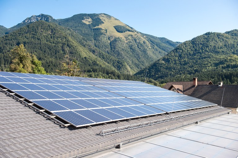EU funding to support energy-saving renovation of municipality-owned and used buildings EU funding to support energy-saving renovation of municipality-owned and used buildings