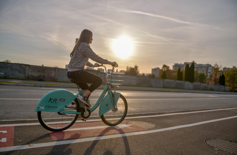 Expanding Slovenia’s cycling network: EU funding for upgrading cycling route between Naklo and Kranj municipalities Expanding Slovenia’s cycling network: EU funding for upgrading cycling route between Naklo and Kranj municipalities