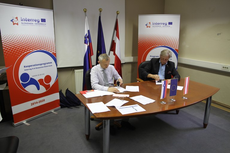 First ERDF Subsidy contracts signed