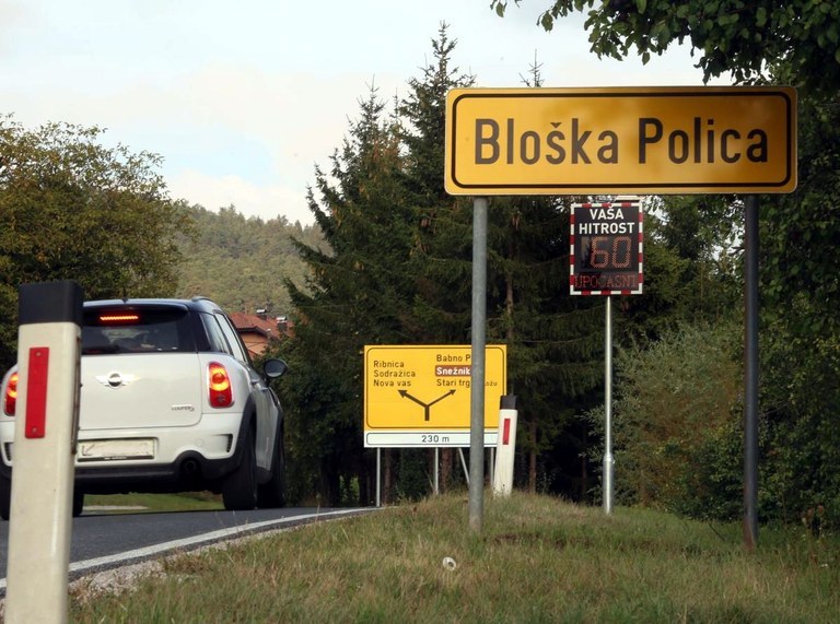 For better transport connections: EU funding for the reconstruction of the road between Cerknica and Bloška Polica For better transport connections: EU funding for the reconstruction of the road between Cerknica and Bloška Polica