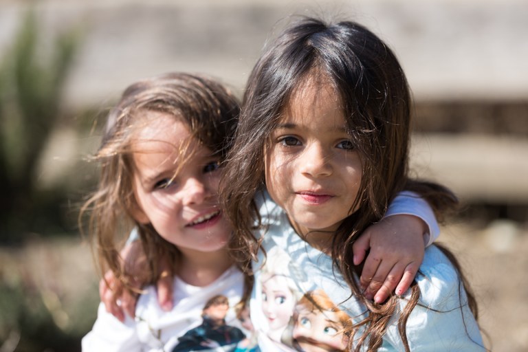 Fostering flexible forms of learning: EU funding for multipurpose Roma centers as innovative learning environments Fostering flexible forms of learning: EU funding for multipurpose Roma centers as innovative learning environments
