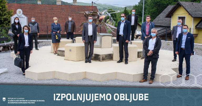 FULFILLING OUR PROMISES: In the month that celebrates World Bee Day, an important EU supported project that transcends municipal and state borders is being completed "House of the Carniolan Bee – Centre for Innovative Technologies (ApiLab)" FULFILLING OUR PROMISES: In the month that celebrates World Bee Day, an important EU supported project that transcends municipal and state borders is being completed "House of the Carniolan Bee – Centre for Innovative Technologies (ApiLab)"