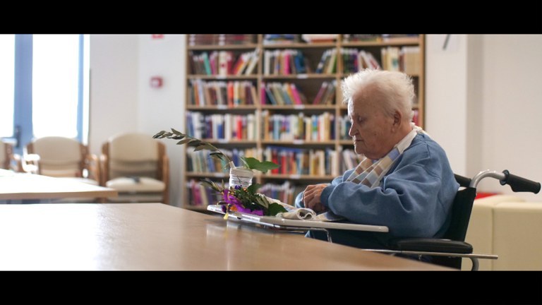 Over EUR 17 million in EU funding for day care programs and temporary housing for senior citizens Over EUR 17 million in EU funding for day care programs and temporary housing for senior citizens