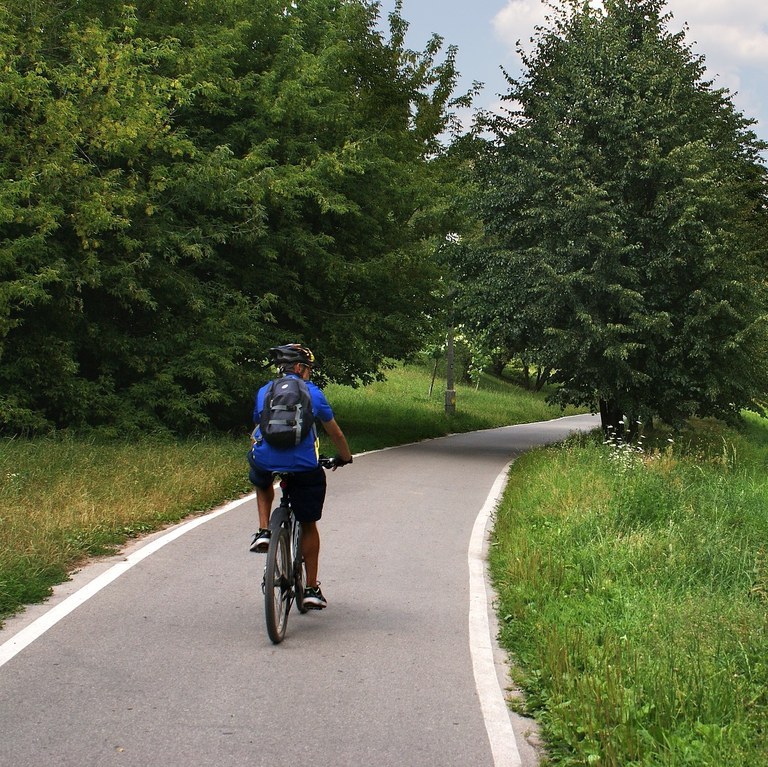 Promoting sustainable mobility: EU funding for a cycling connection between Trebnje, Mirna and Mokronog Promoting sustainable mobility: EU funding for a cycling connection between Trebnje, Mirna and Mokronog