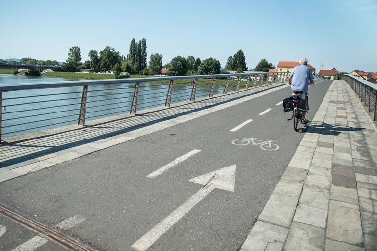 Promoting sustainable mobility: EU funding for cycling and walking infrastructure in Ljubljana Promoting sustainable mobility: EU funding for cycling and walking infrastructure in Ljubljana