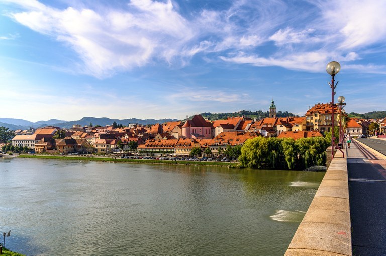 EU funding for constructing a footbridge across the Drava River in Lent, Maribor EU funding for constructing a footbridge across the Drava River in Lent, Maribor