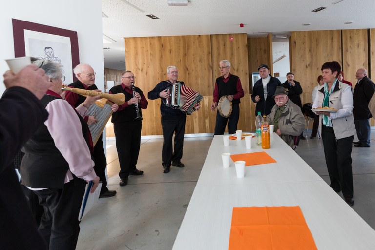 Evropska sredstva za večgeneracijske centre Evropska sredstva za večgeneracijske centre