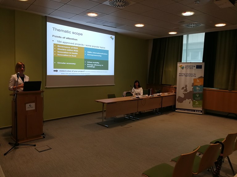 Nacionalni informativni dan ob 4. razpisu programa Interreg EUROPE - 11.5.2018; prezentacije Nacionalni informativni dan ob 4. razpisu programa Interreg EUROPE - 11.5.2018; prezentacije