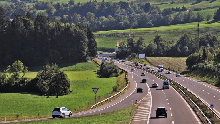 Povezujemo Slovenijo: 11 milijonov evrov evropskih sredstev za hitro cesto od Velenja do Slovenj Gradca