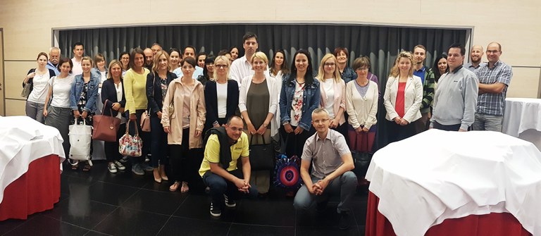 Predstavniki nacionalnih kontrolnih enot iz Madžarske, Avstrije, Hrvaške in Slovenije na usposabljanju za uporabo orodja za oceno tveganja Arachne Predstavniki nacionalnih kontrolnih enot iz Madžarske, Avstrije, Hrvaške in Slovenije na usposabljanju za uporabo orodja za oceno tveganja Arachne