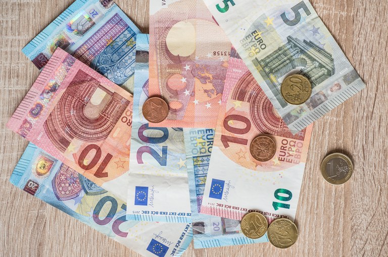 Prvostopenjska kontrola ETS - Navodilo v zvezi z uveljavljanjem stroškov osebja v primeru poslovodečih oseb Prvostopenjska kontrola ETS - Navodilo v zvezi z uveljavljanjem stroškov osebja v primeru poslovodečih oseb