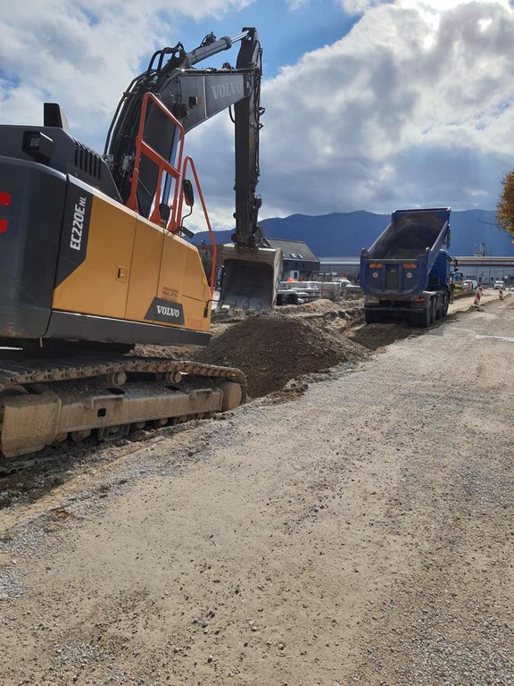Spodbujamo podjetništvo: Evropska sredstva za javni razpis, ki občinam omogoča infrastrukturne ureditve, dograditve ali razširitve ekonomsko-poslovnih con Spodbujamo podjetništvo: Evropska sredstva za javni razpis, ki občinam omogoča infrastrukturne ureditve, dograditve ali razširitve ekonomsko-poslovnih con