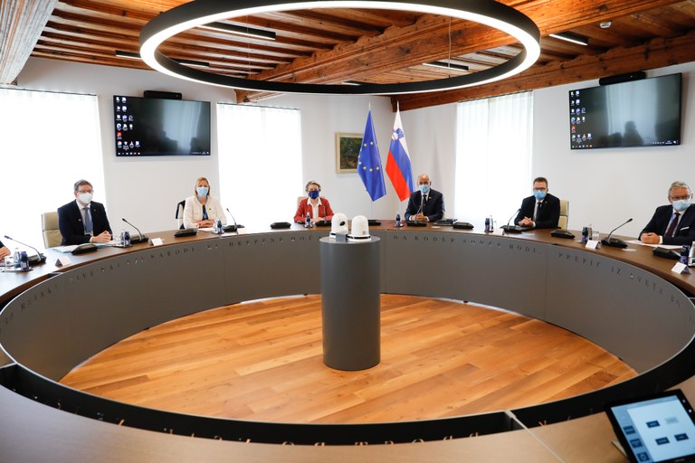 Zelena luč slovenskemu načrtu za odpornost in okrevanje Zelena luč slovenskemu načrtu za odpornost in okrevanje